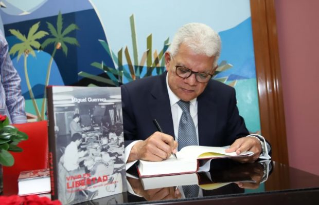 Miguel Guerrero pone en circulación su nueva obra Vivir en libertad