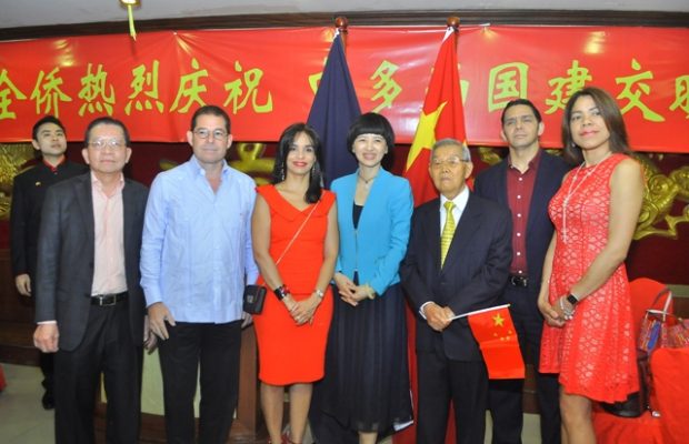 Centro Colonia China Celebra con una cena establecimiento Relaciones Diplomáticas entre RD y Republica Popular China
