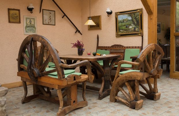 Decora con  antigüedades e impregna tus espacios de nobleza y distinción