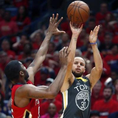 Rockets y Warriors colocan sus series 3-1