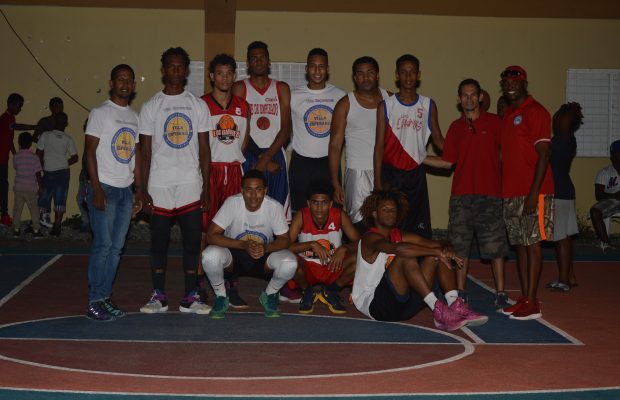 Villa Esperanza se corona campeón del primer torneo de Baloncesto Pre-Superior de  Sabana Perdida