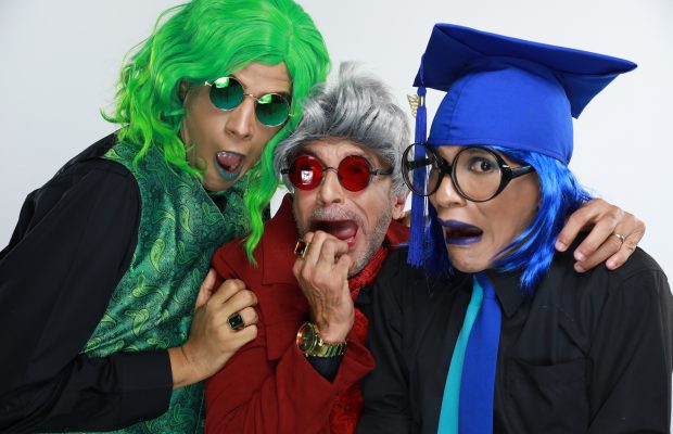 Un tonto en una caja continúa  en el Teatro Guloya