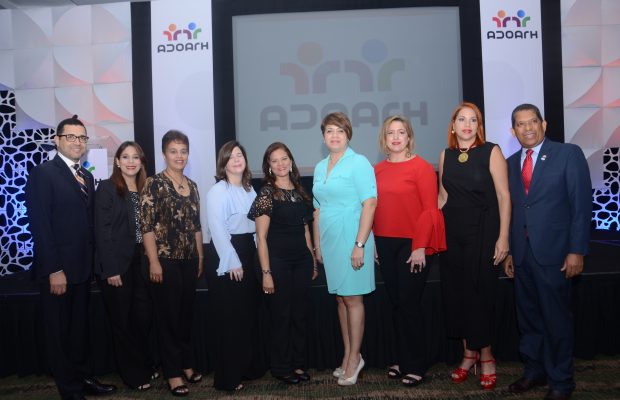 ADOARH juramenta nueva junta directiva 2018-2020