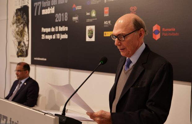 Moya Pons: “El oro ha sido fuente de riqueza desde la colonia”