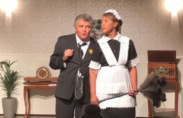 Periodista dominicana debuta en teatro en Brasil