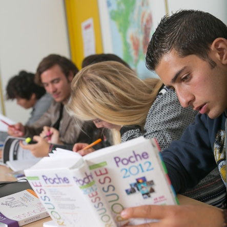 estudiando-frances-annecy