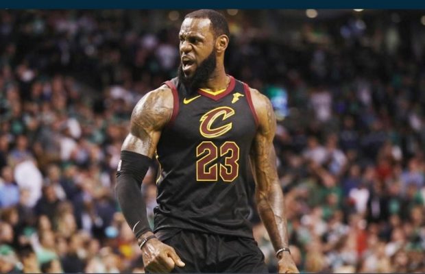 Lebron James pacta con los Lakers por 4 años y $154 millones