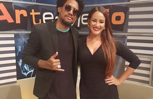 Vakeró expresa tristeza  porque la mujer es vista como objeto sexual por músicos