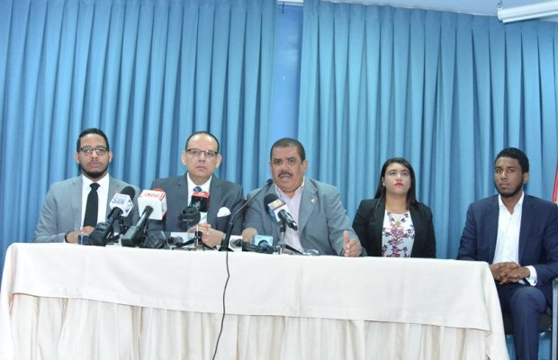 Un proyecto de ley para eliminar la intermediación de las ARS en los servicios de salud