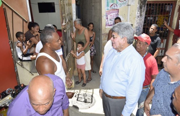 Fernando Rosa realiza recorrido por la Yaguita del Ejido
