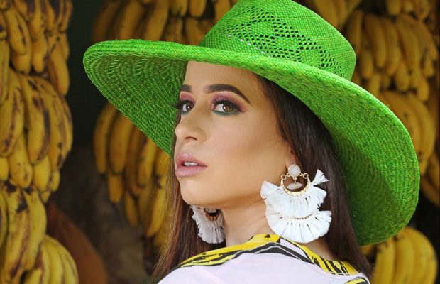 “Capricho frutal” by Alis Custodio