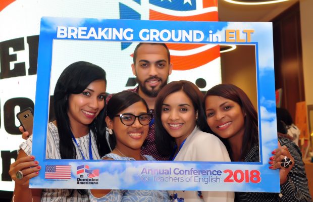Celebran con éxito su Conferencia Anual de Profesores de Inglés