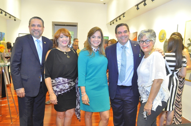 Cesar Prieto, Sandra Abinader, Aurora Garcia, Ramon Contreras y Gisela Contreras.
