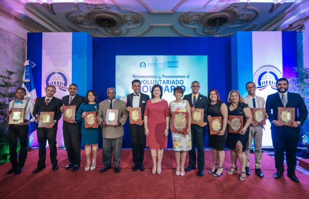 Vicepresidencia convoca a participar en Premio Voluntariado Solidario