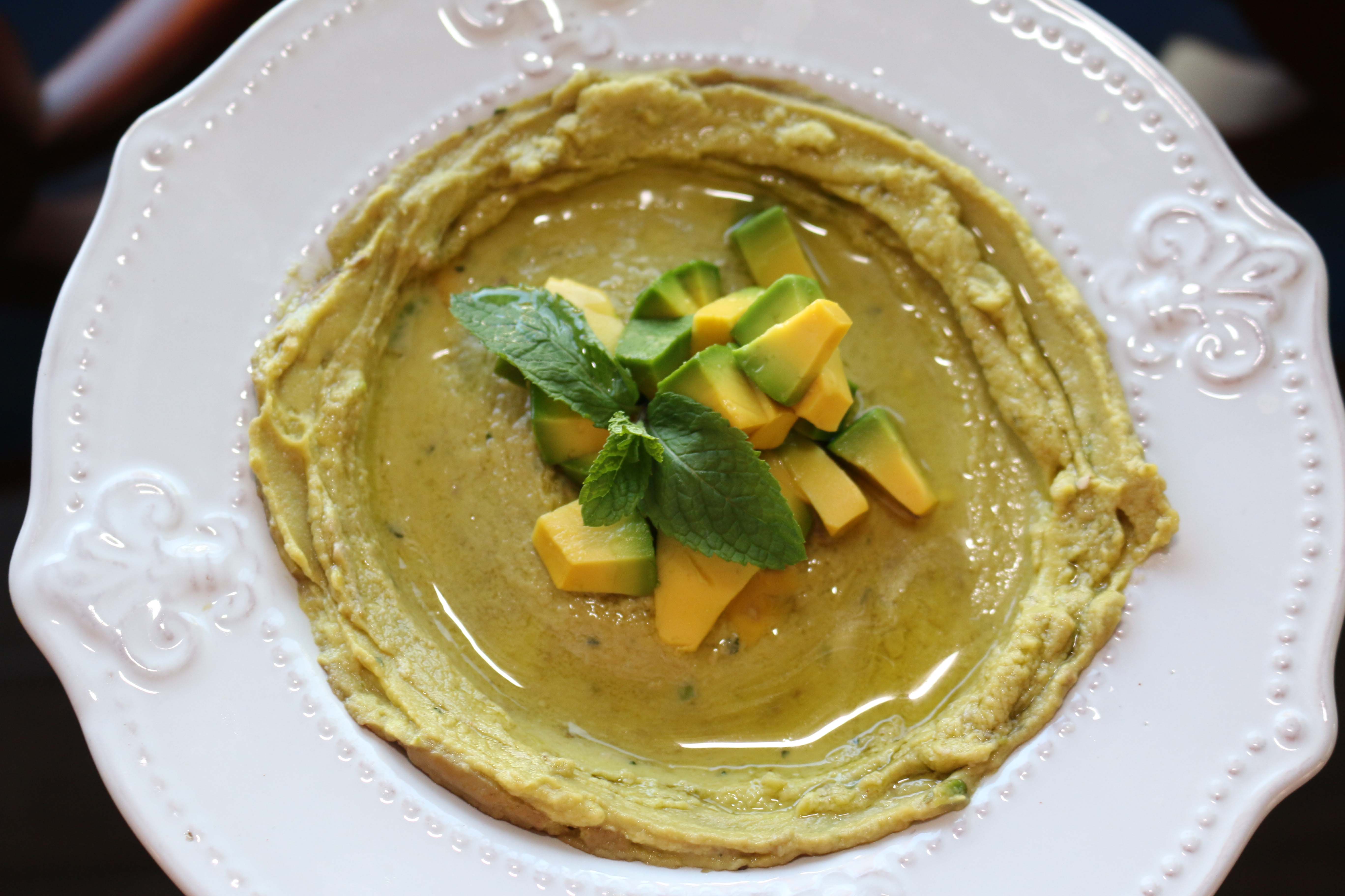 Hummus de aguacate, de Kibbeh