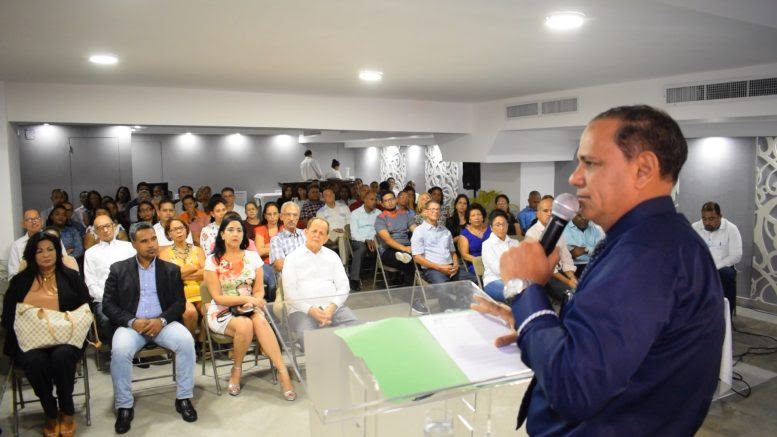 Jorge Morales durante la charla