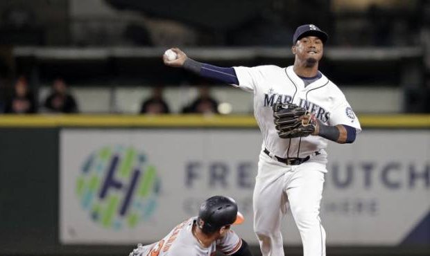 Marineros pierden 5-3 tras riña en el clubhouse