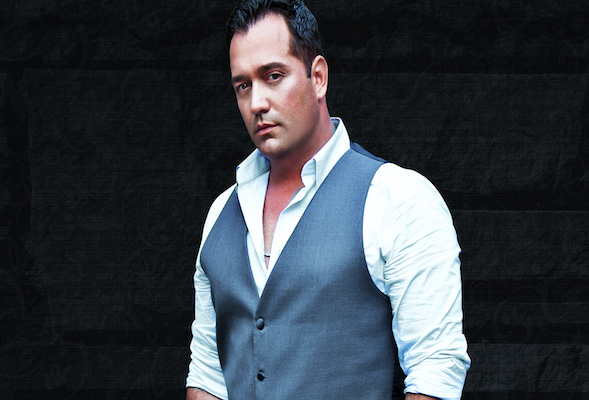 Allen Alejandro, un salsero con energía y carisma