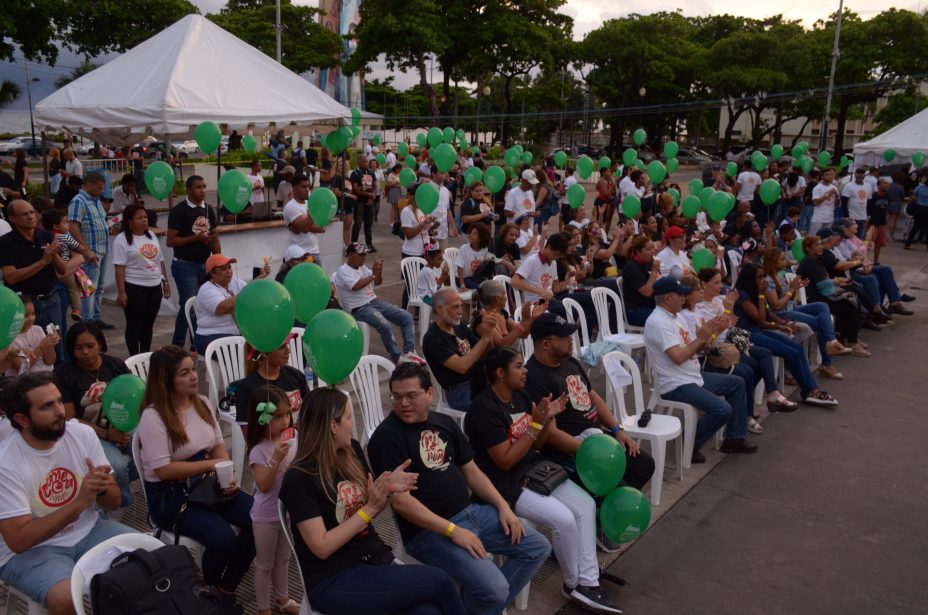 Decenas de personas disfrutaron del concierto