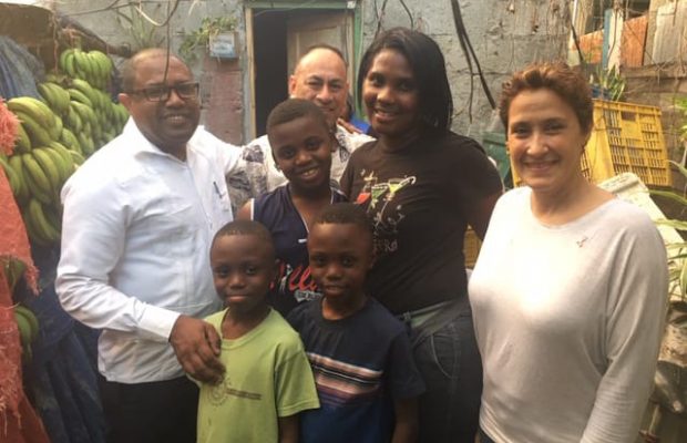 Iglesia Adventista entrega viviendas a familias de escasos recursos de Azua