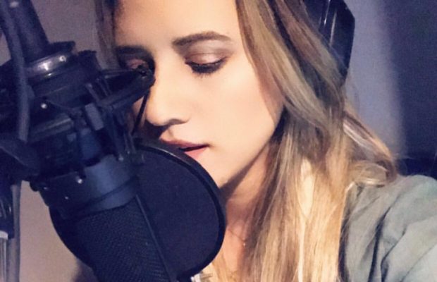 Nathalie Hazim, en disco homenaje a Bullumba Landestoy y Moisés Zouain