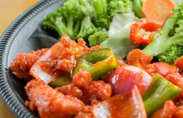 Jade Teriyaki remoza sucursal en Plaza Central