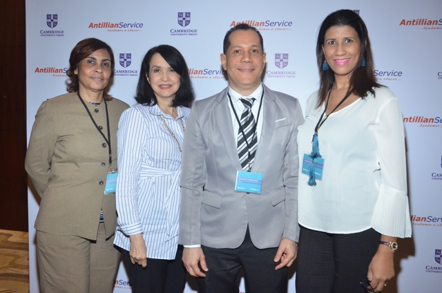 Ramona Mateo, Jeanne Bogaert, Fernando Fernandez e Ilonka Suarez.