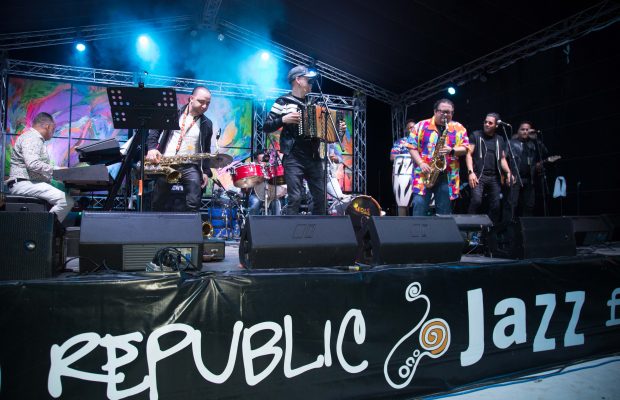 Playa Cabarete vive una descarga musical a ritmo de jazz