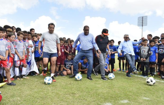 Asofutdina inaugura torneo infantil de fútbol