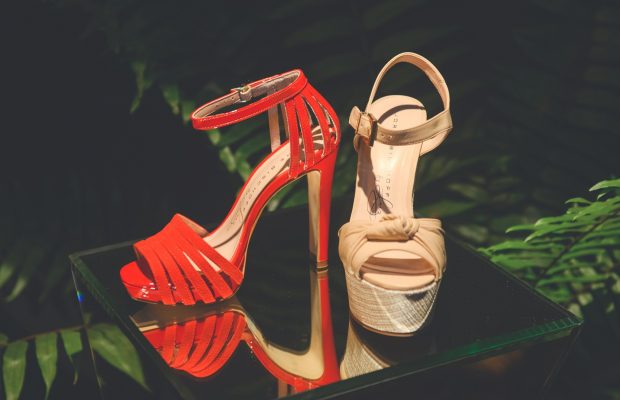 Los glamorosos zapatos de Luz García