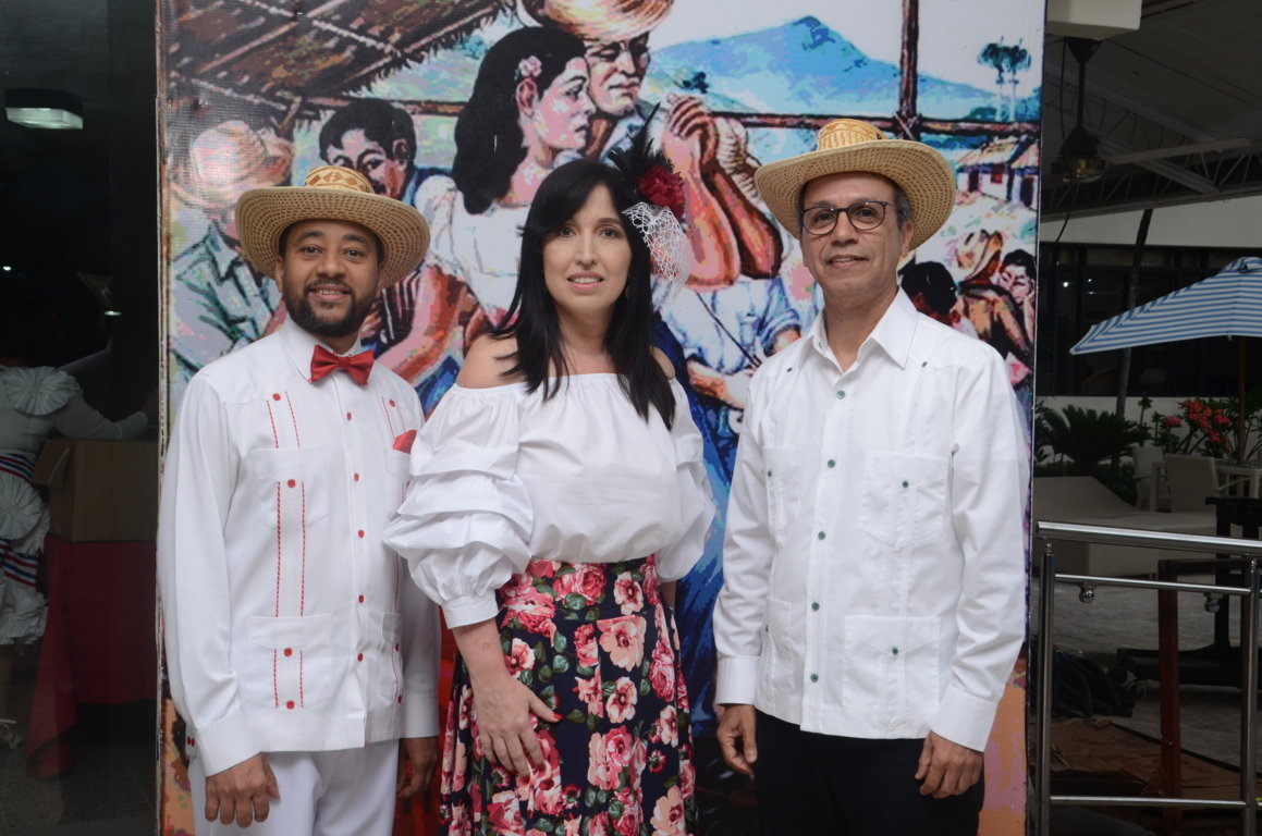 Lenin Francisco, Mayra Cancel y Manuel Pujols