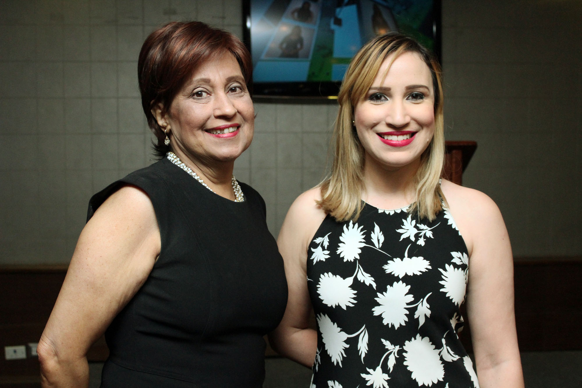 Nelly Licairac, Susan Rodriguez