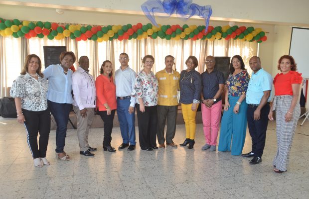 Anacecatep celebra su encuentro navideño