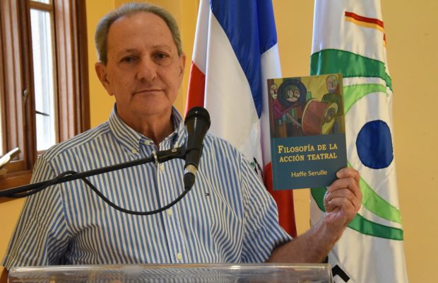 Haffe Serulle pone en circulación el libro Filosofía de la acción teatral
