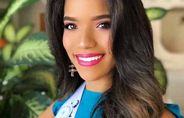 Modelo dominciana se destaca en Egipto