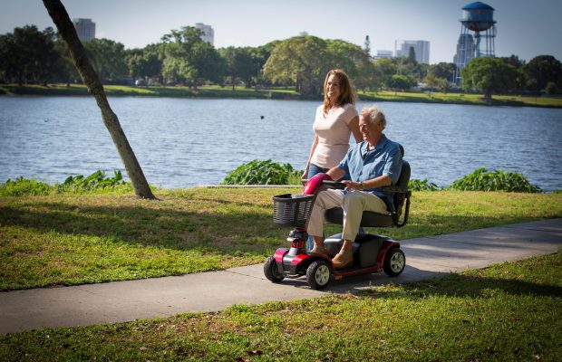 Premio “Excelencias Turísticas 2018” para ScootersDR