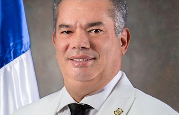 Pensionados y jubilados se van a casa con seguro de salud