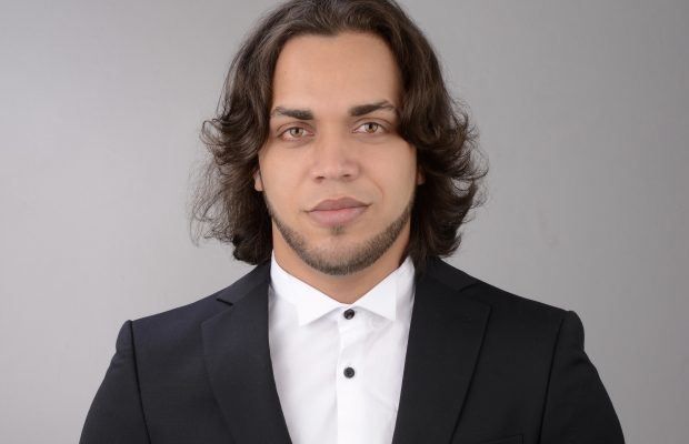Omarlhy, busca su espacio en la música urbana