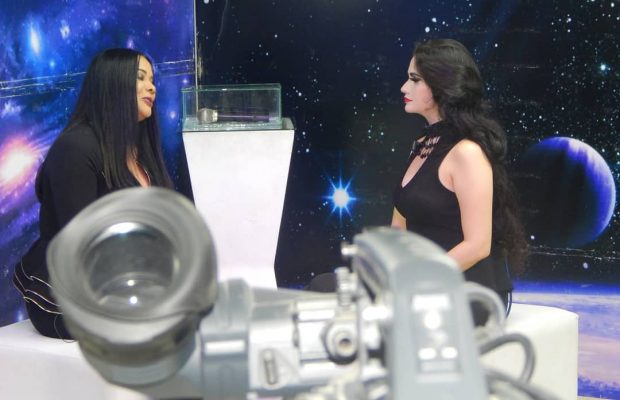Exclusiva de la India Canela en Noches con Patty