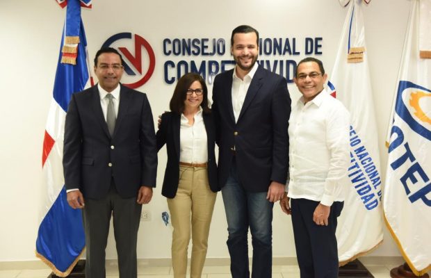 Artesanos y facilitadores INFOTEP reciben ll certificación en alta joyería