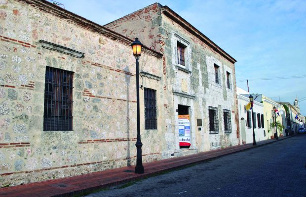 Bibliófilos editan en 45 años 149 obras clásicas