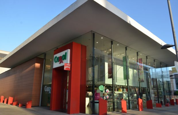 Farmacia Carol premia a mamá
