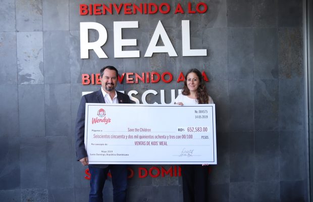 Wendy´s entrega donativo a la Fundación Save The Children