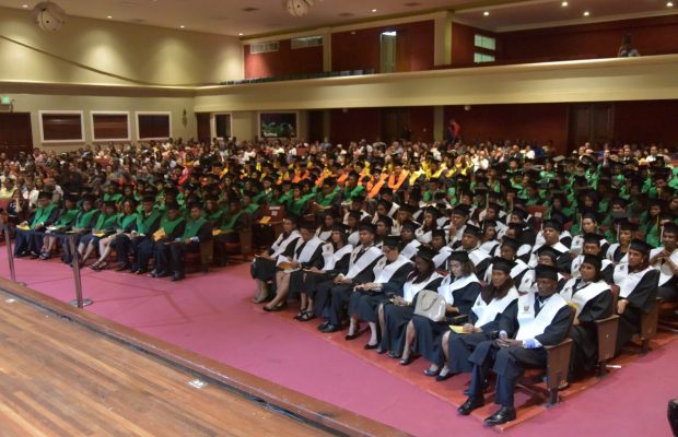 256 nuevos profesionales en Posgrado son investidos en universidad Católica de Santo Domingo