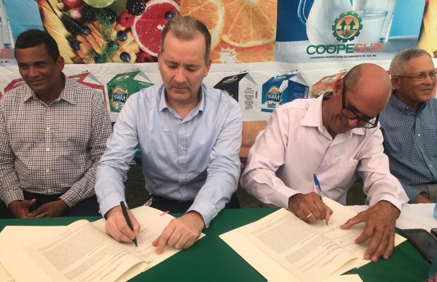 Entidades firman convenio para expandir producción láctea en el sur