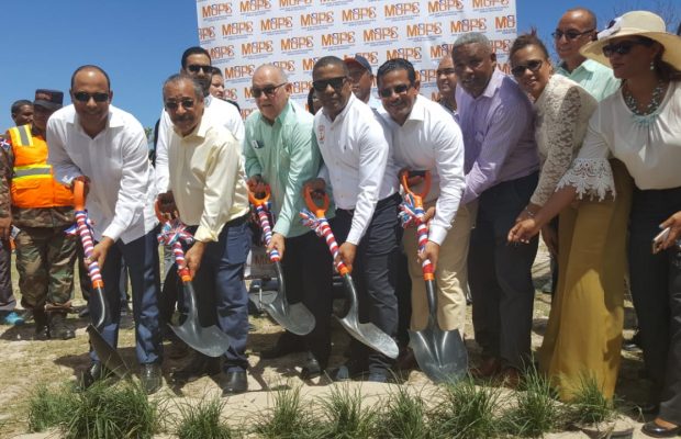MOPC inicia trabajos de reconstrucción carretera Villa Elisa-Punta Rucia