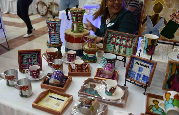 Más de 40 artesanos muestran su obra al Cuerpo Diplomático
