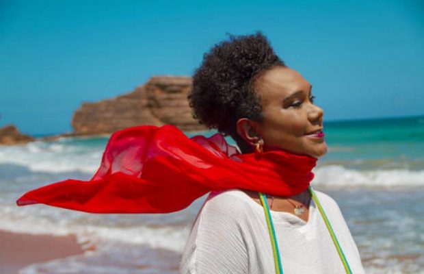 Agua, lo nuevo de Xiomara Fortuna