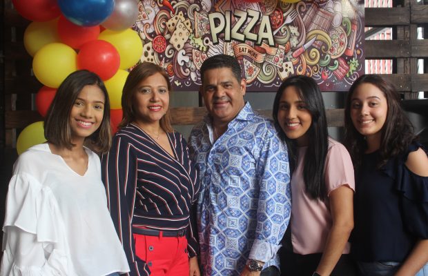 Super Pizza/Helados Sarita, un concepto dos en uno