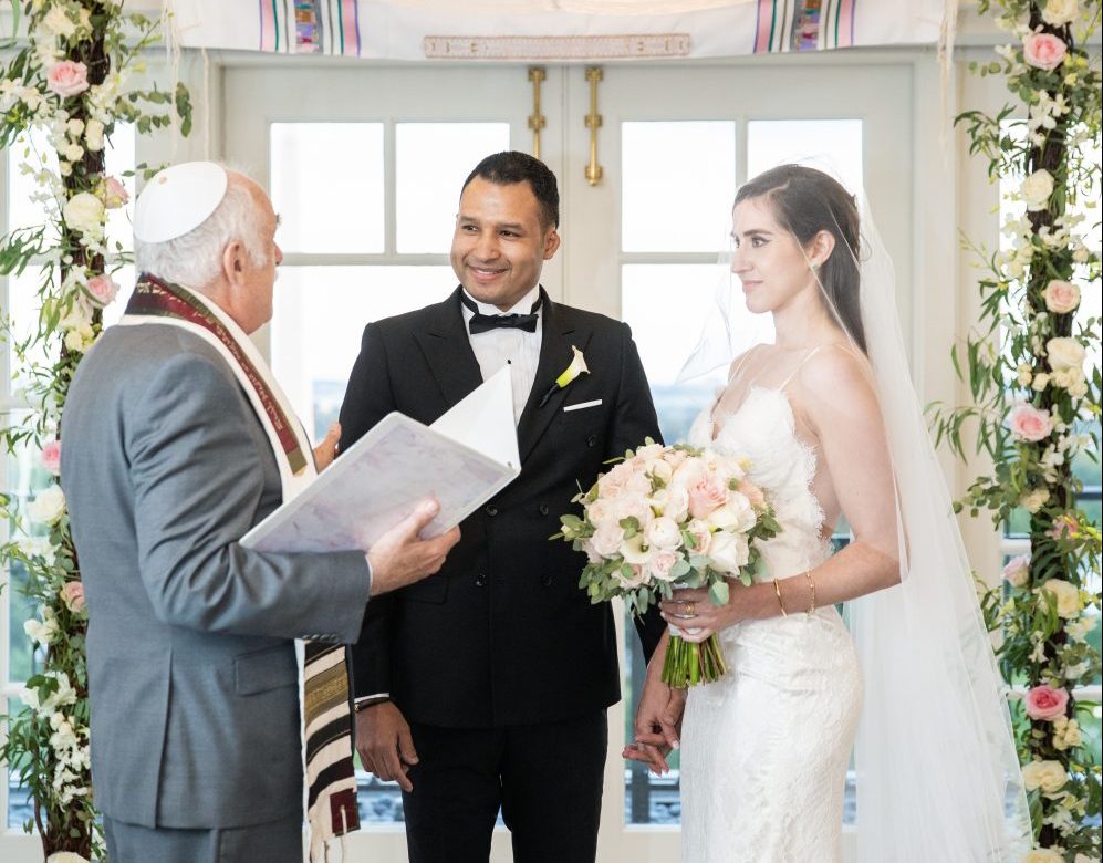 Geovanny Vicente Romero y Jennifer Miel.